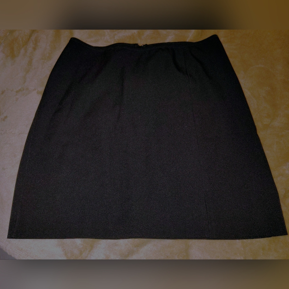 NWOT My Michelle Women's Classic Black Mini Skirt Size 7/8